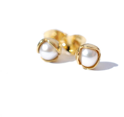 08.Small bud Floret Stud Earrings Pearl