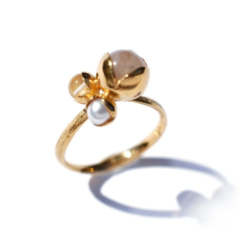 02.Triple Bud Floret Medium Ring Rosequartz and pearl